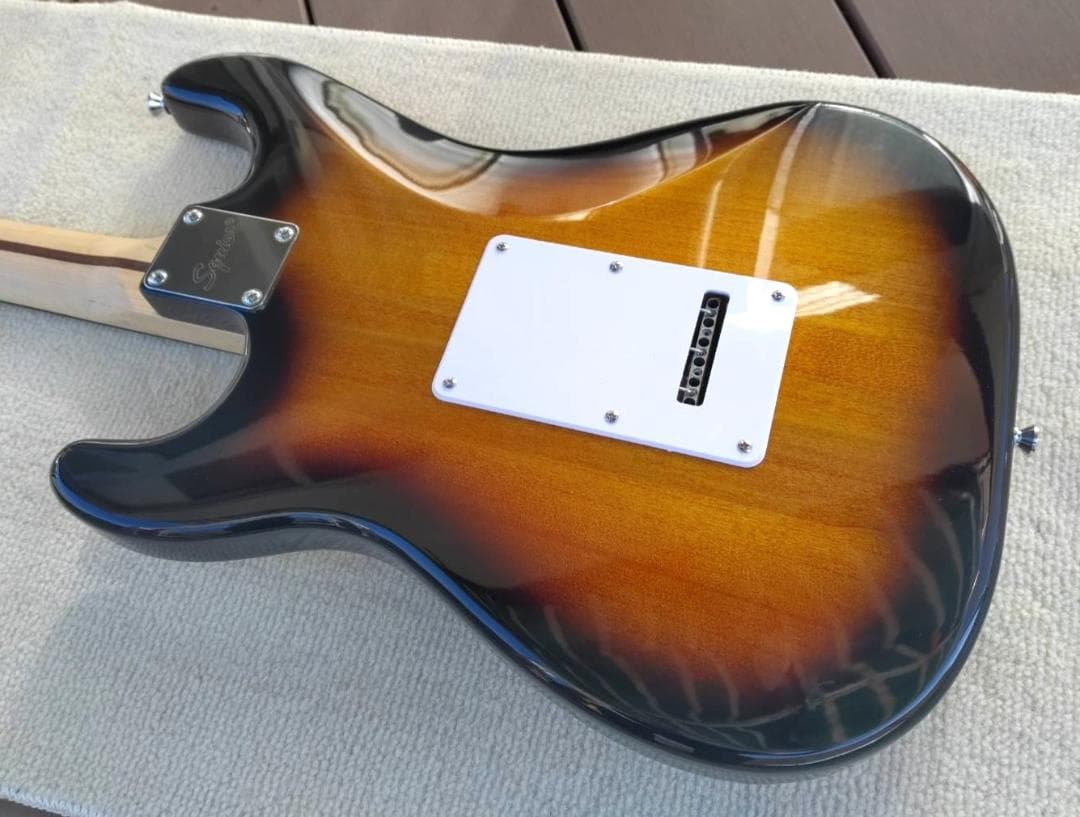 ✨未使用✨Fender SQUIER FSR Stratocaster