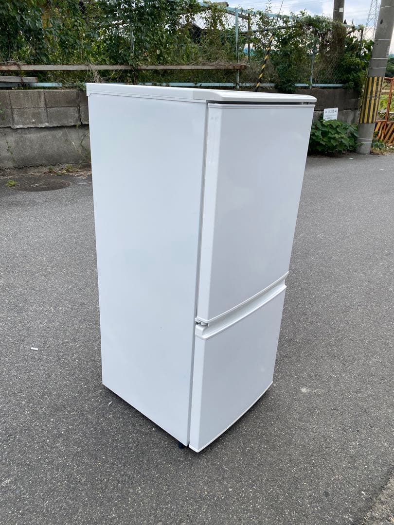 シャープ冷蔵137L