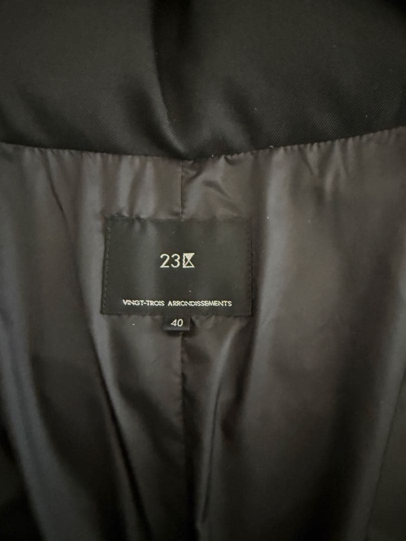 新品未使用タグ付き23区フード付き　ダウンジャットロング丈ブラック