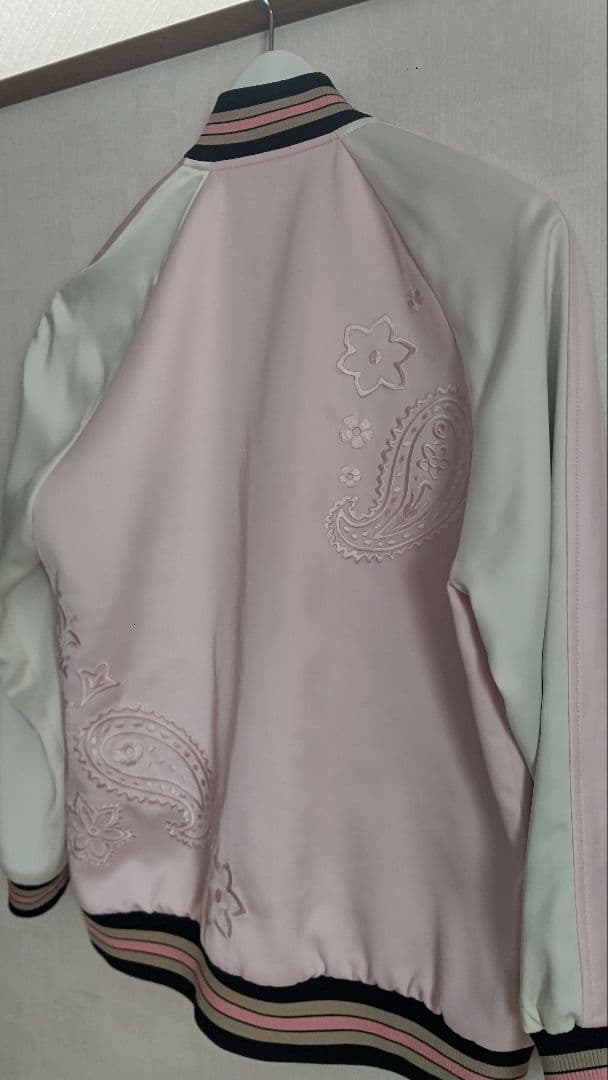 最終★美品★コーチCOACHシグネチャー　スカジャン刺繍ロゴジャケットピンク