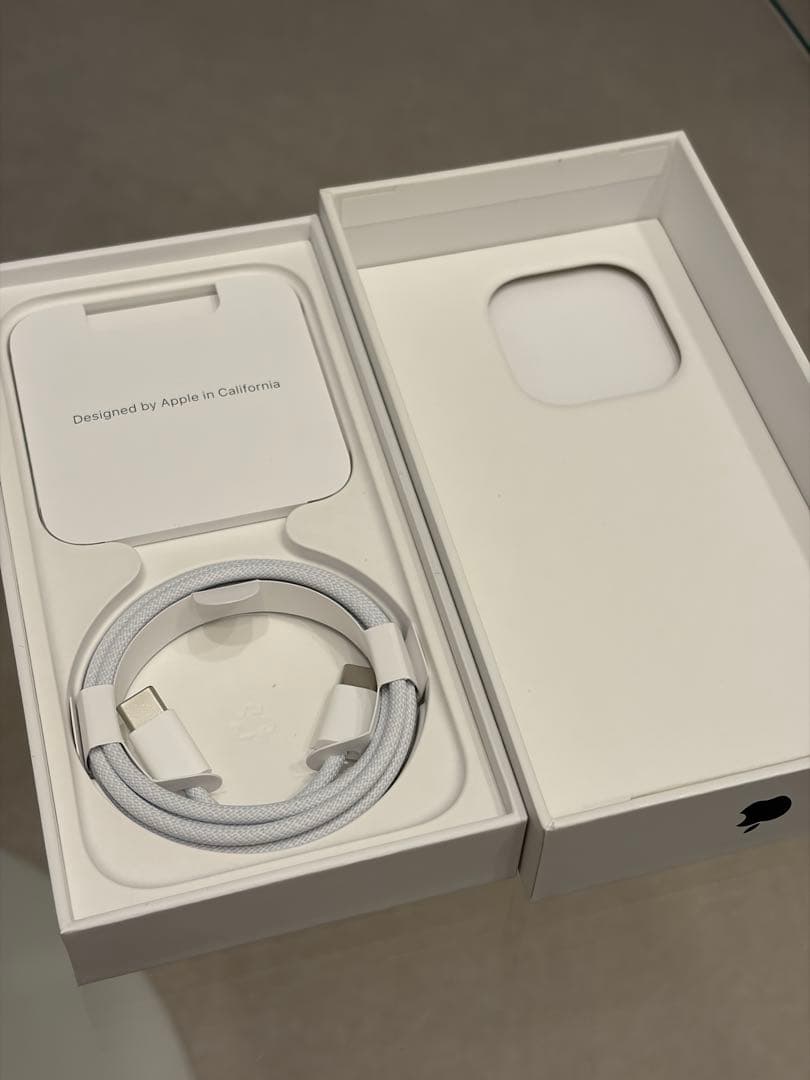 Apple iPhone15Pro ブラックチタニウム 128GB NIMASO