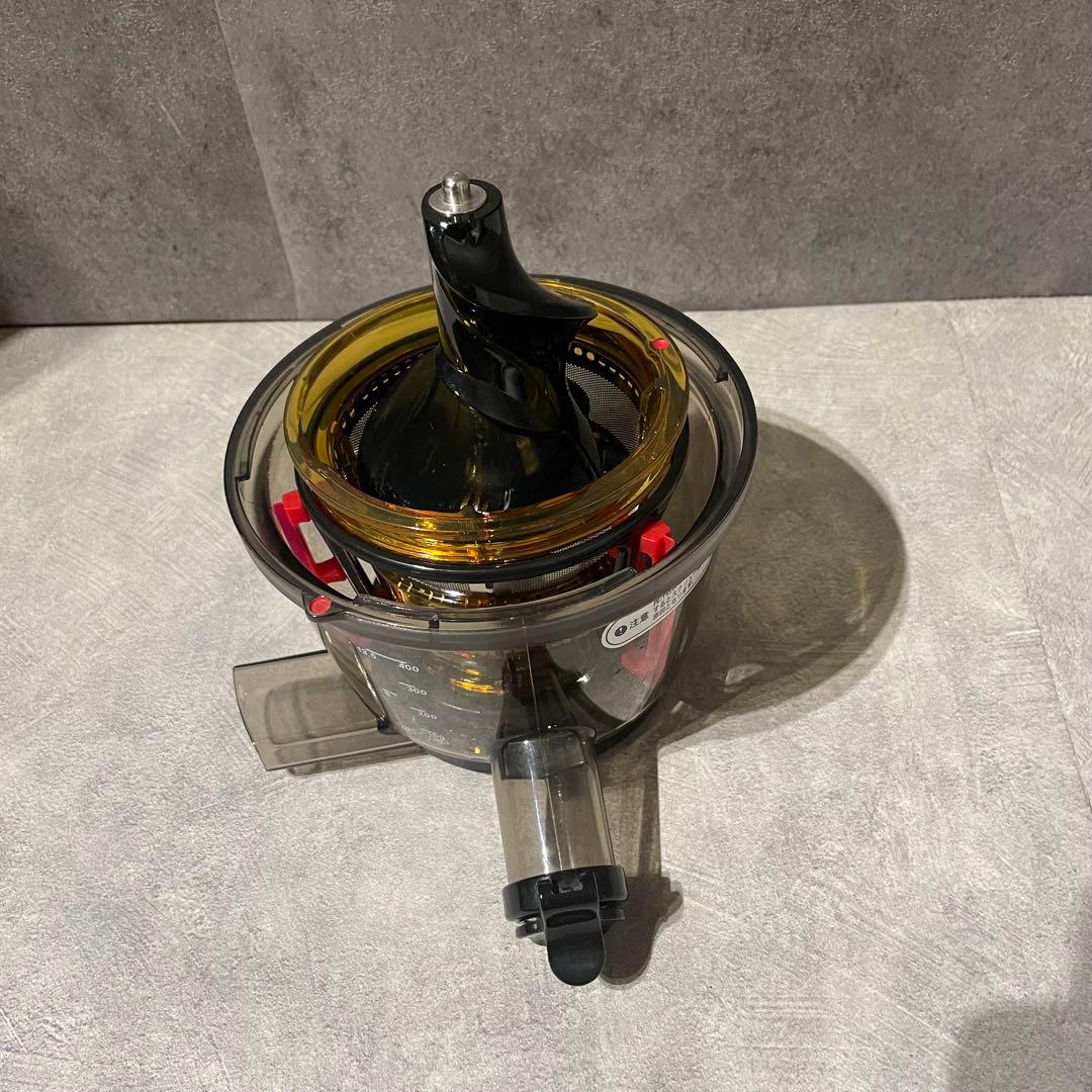 Kuvings クビンスjSG-121　ホールスロージューサー 白