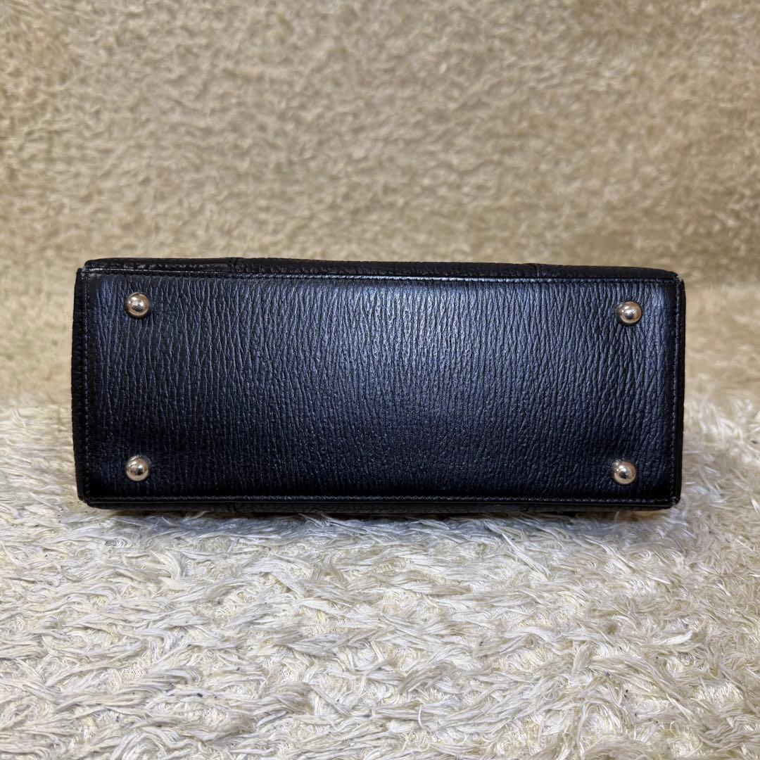 ☆極美品☆JRA認定　ハンドバッグ　シャークスキン　フォーマル　ボックス　黒