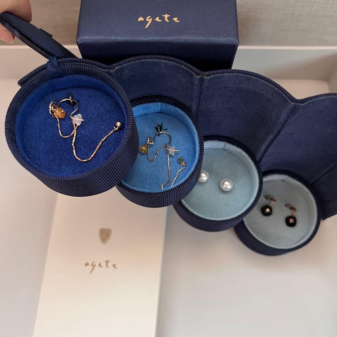 agate クリスマス限定ピアスセット　ケース・箱あり