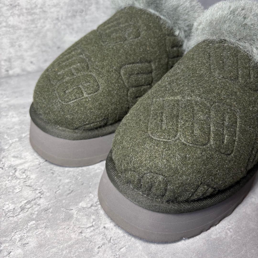 【専用】UGG アグ　新品　ディスケット　ロゴ サンダル 希少デザイン