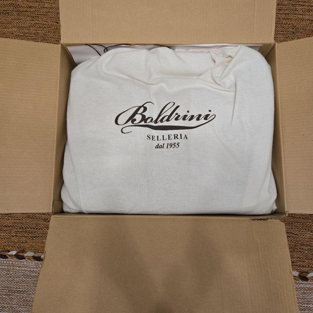 週末限定値下げ 新品 Boldrini レザートートバッグ ブラック