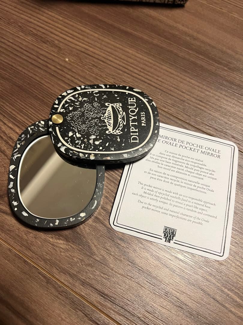 【限定品】DIPTYQUE オーバルポケットミラー　コキアージュ ブラック