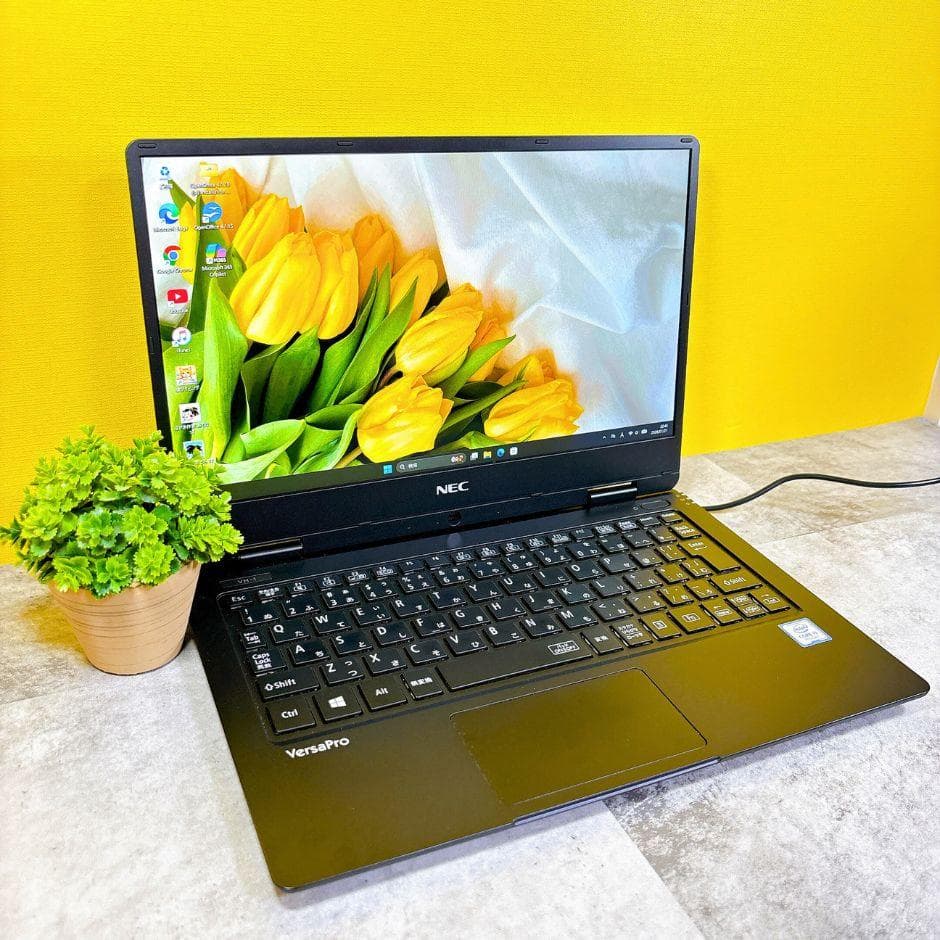 小型軽量❣Coreｉ5＆SSD搭載でサクサク快適✨第7世代 フルHD Win11