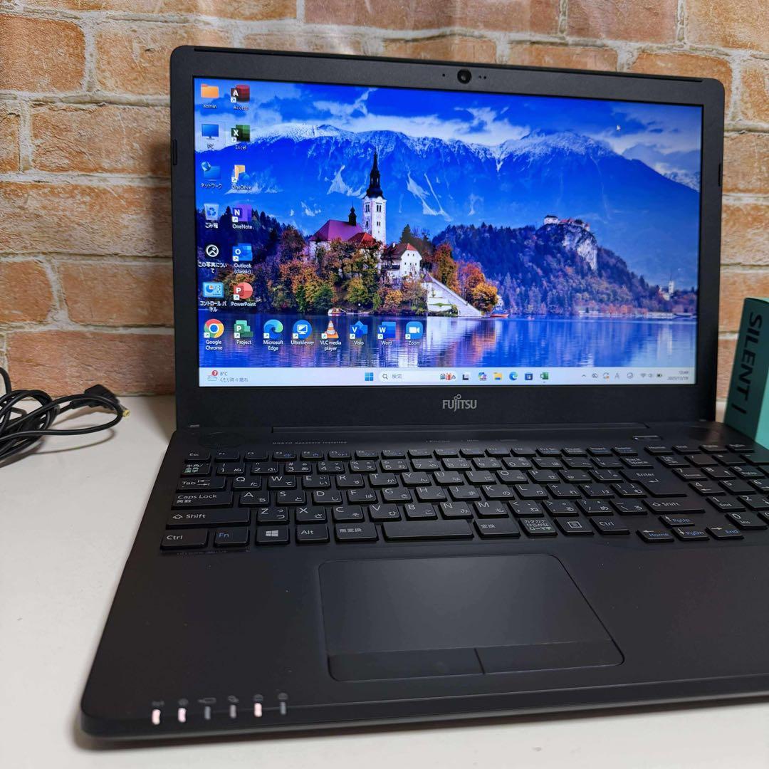 富士通ノート PC 高速起動SSD メモリ8GB Windows11 オフィス付