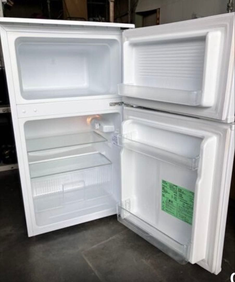 comfee ノンフロン冷蔵庫 90L RCT90WH/E