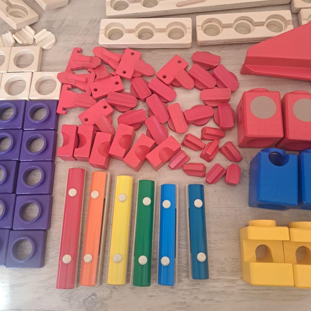 ボーネルンド　クアドリラセットツイスト&レールセットとサウンドレールセット