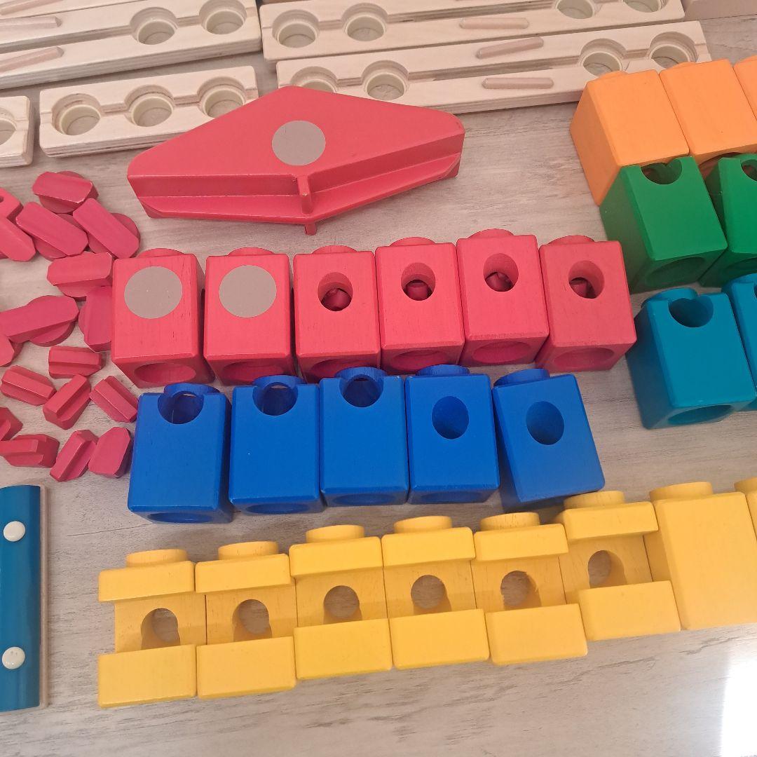 ボーネルンド　クアドリラセットツイスト&レールセットとサウンドレールセット