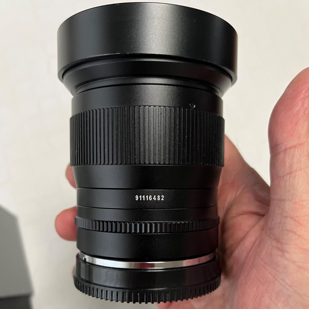 TTArtisan 11mm f2.8 単焦点レンズ　ソニーフルサイズ用