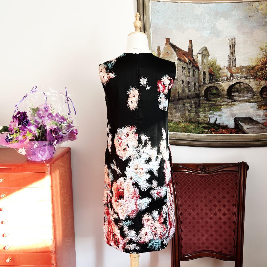 未使用　GIORGIOARMANI アルマーニ　フラワージャカード ワンピース