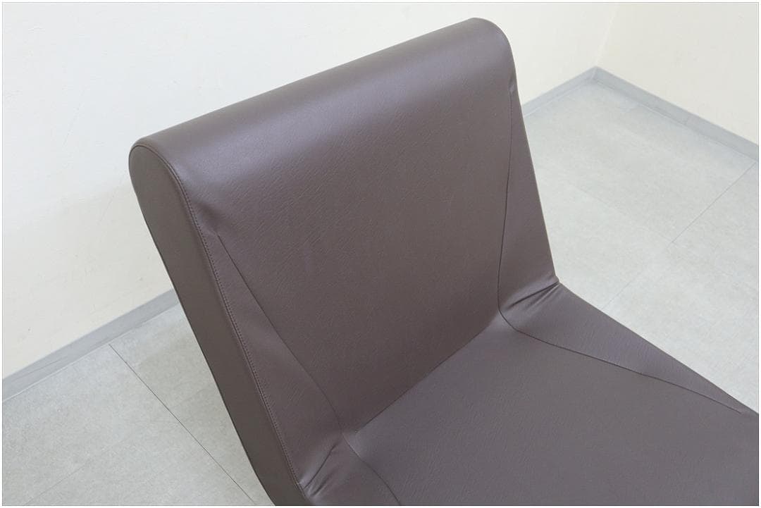 展示品 カッシーナ ブーメラン プリュス ラウンジ スウィベル チェア 回転