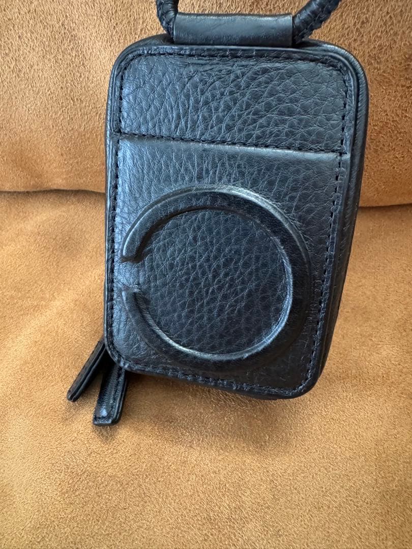 超美品　objcts.io オブジェクツアイオー マイクロバッグ黒iPhone