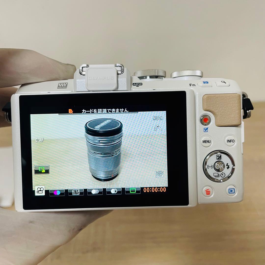 ★極美品★ OLYMPUS PEN Lite E-PL7 ダブルズームキット