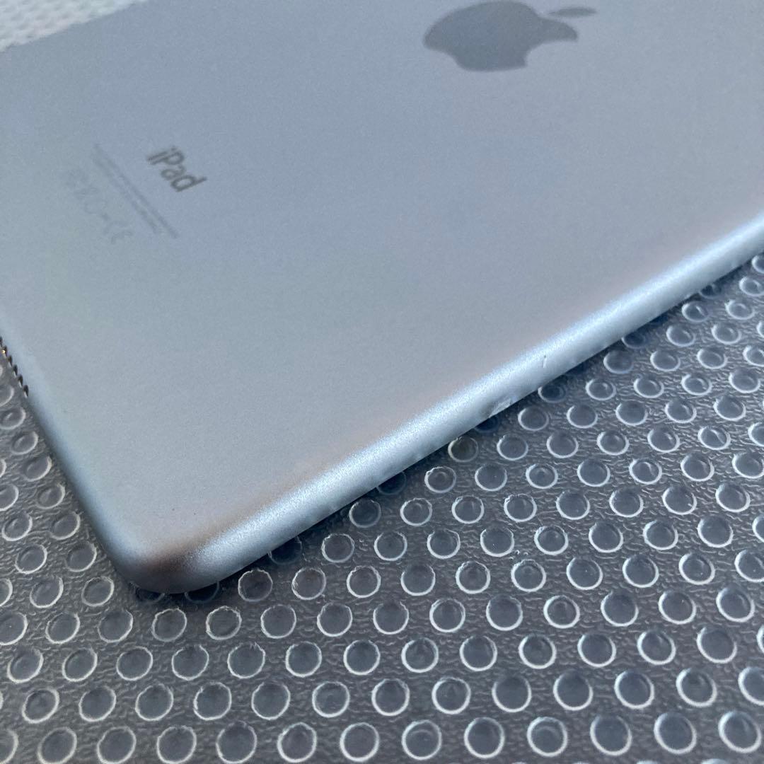 3059【早い者勝ち】iPad mini4 第4世代 32GB SIMフリー☆