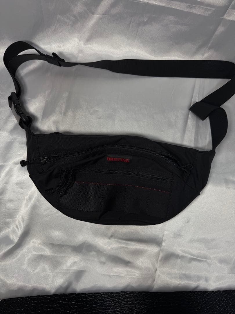 ブリーフィング　SHOULDER BAG SLASH S MW GENⅡ
