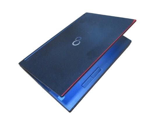 富士通 i3/SSD１２８GB新品/8GB/DVD/office