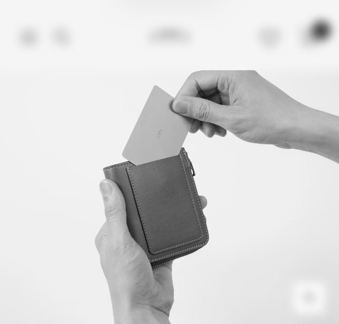 【美品】ITTIコンパクトウォレット