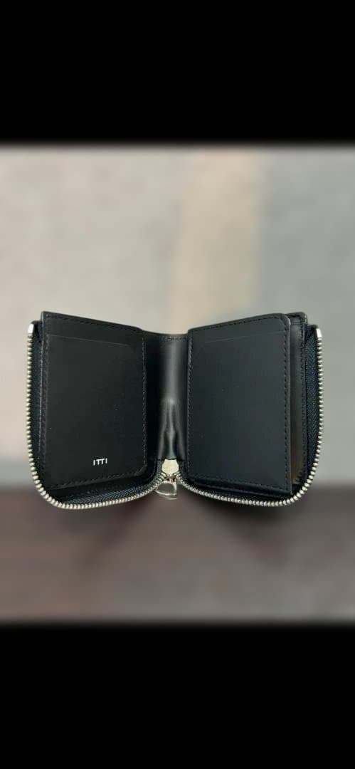【美品】ITTIコンパクトウォレット