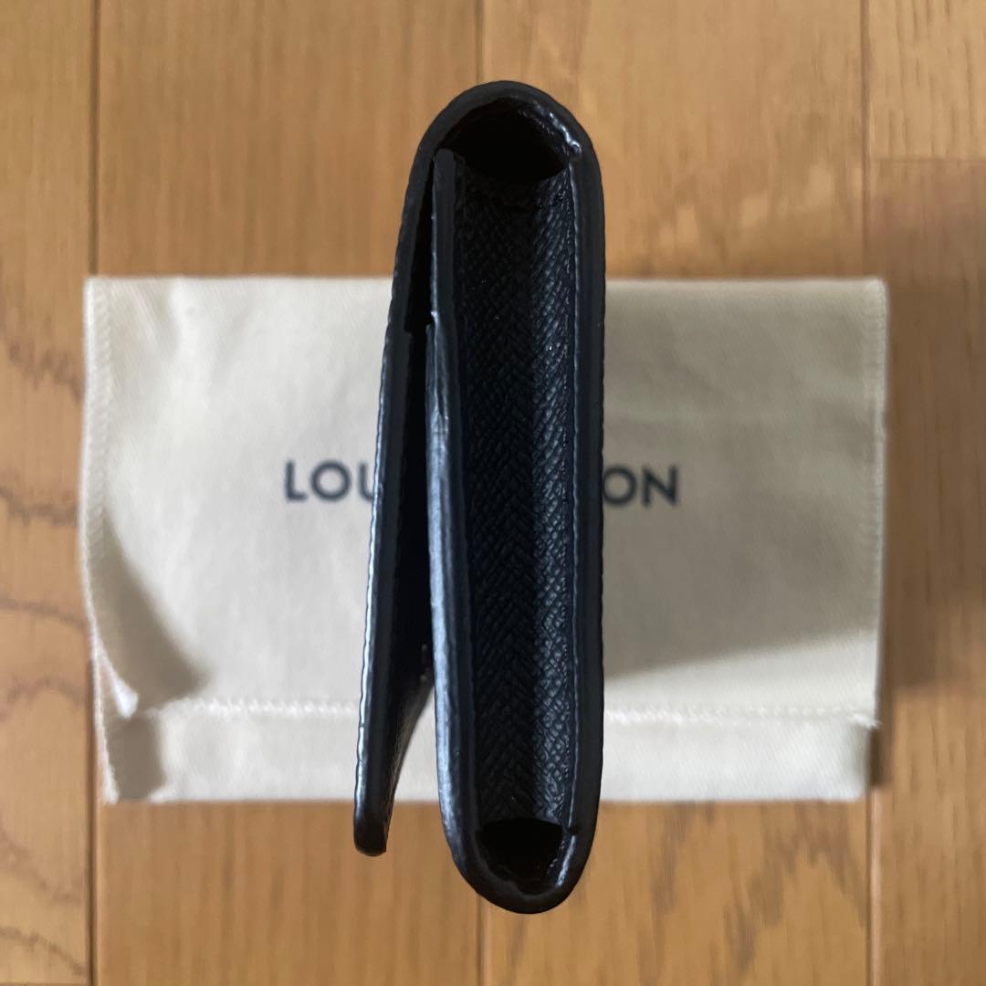 廃盤 新品未使用 Louis Vuitton ルイヴィトン エピ 名刺入れ