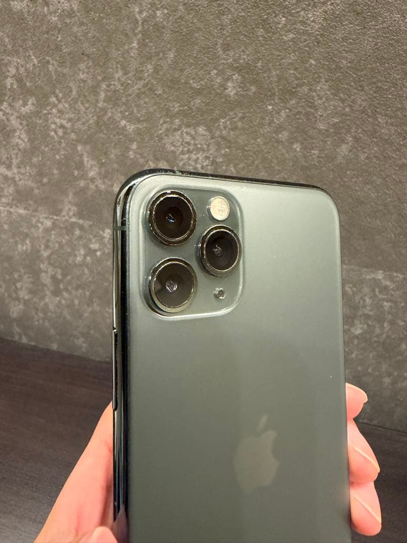 【美品】iPhone11pro 256GB ミッドナイトグリーン　SIMフリー