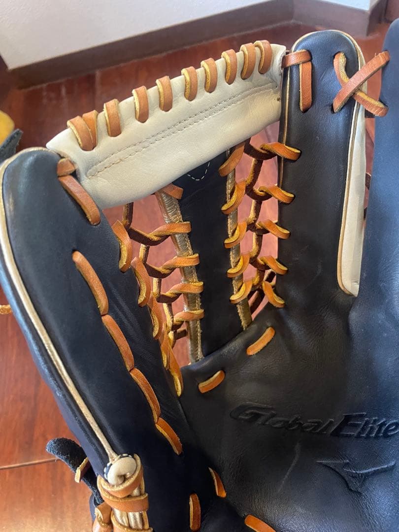 あずき　ミズノ 軟式用グローブ グローバルエリート 外野手用