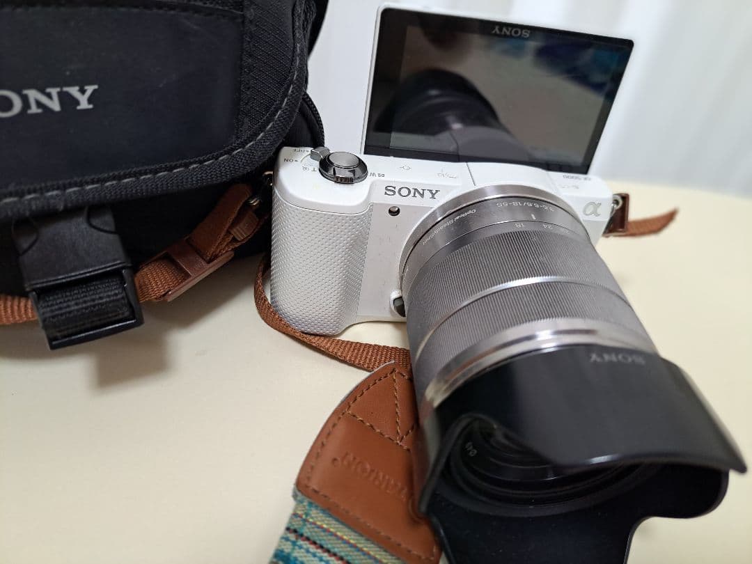 SONY a5000 18-55mmレンズ付き
