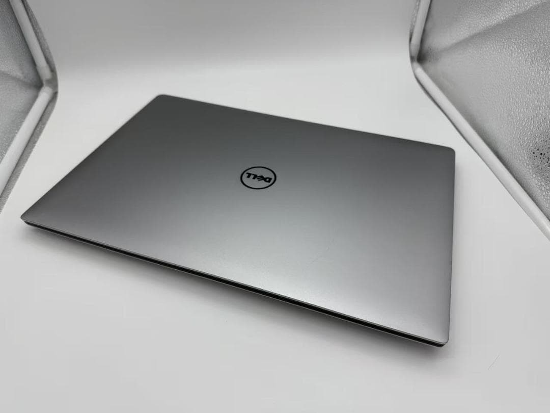 DELL Precision 5520 Xeon　独立グラフィック Office