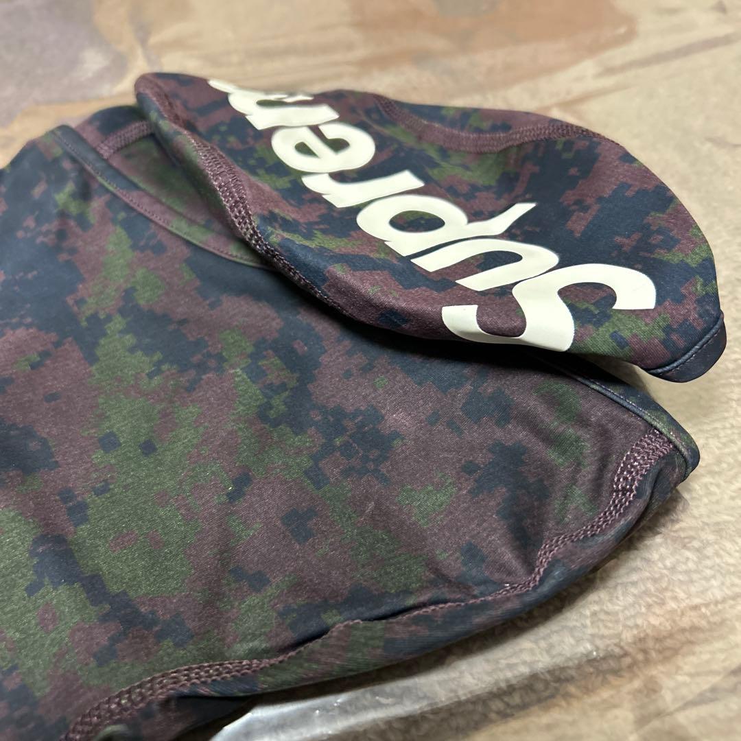 シュプリームHeat Reactive Digi Camo Balaclava