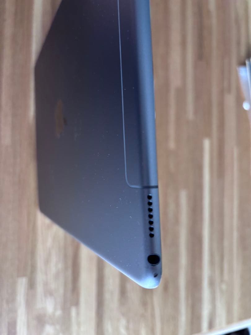 iPad pro スペースグレー 9.7インチ ケース、フィルム付き