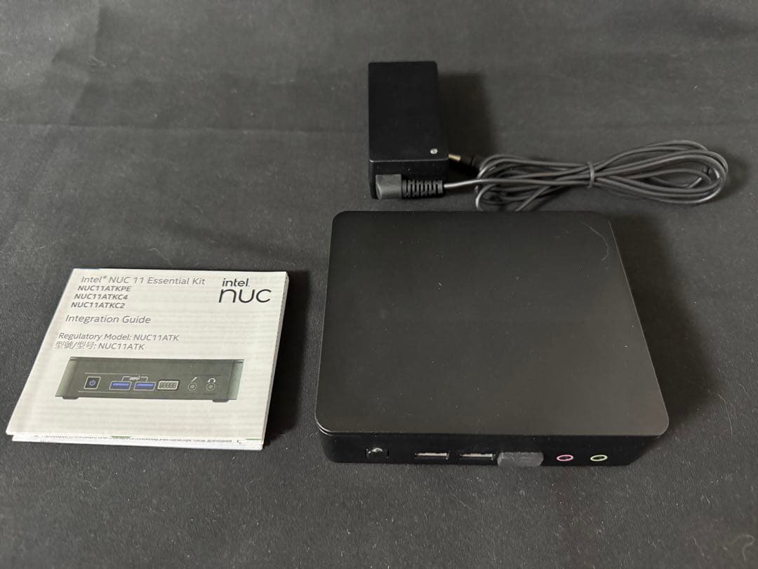 ミニPC Intel NUC11 Essential Kit (NUC11ATK2000)