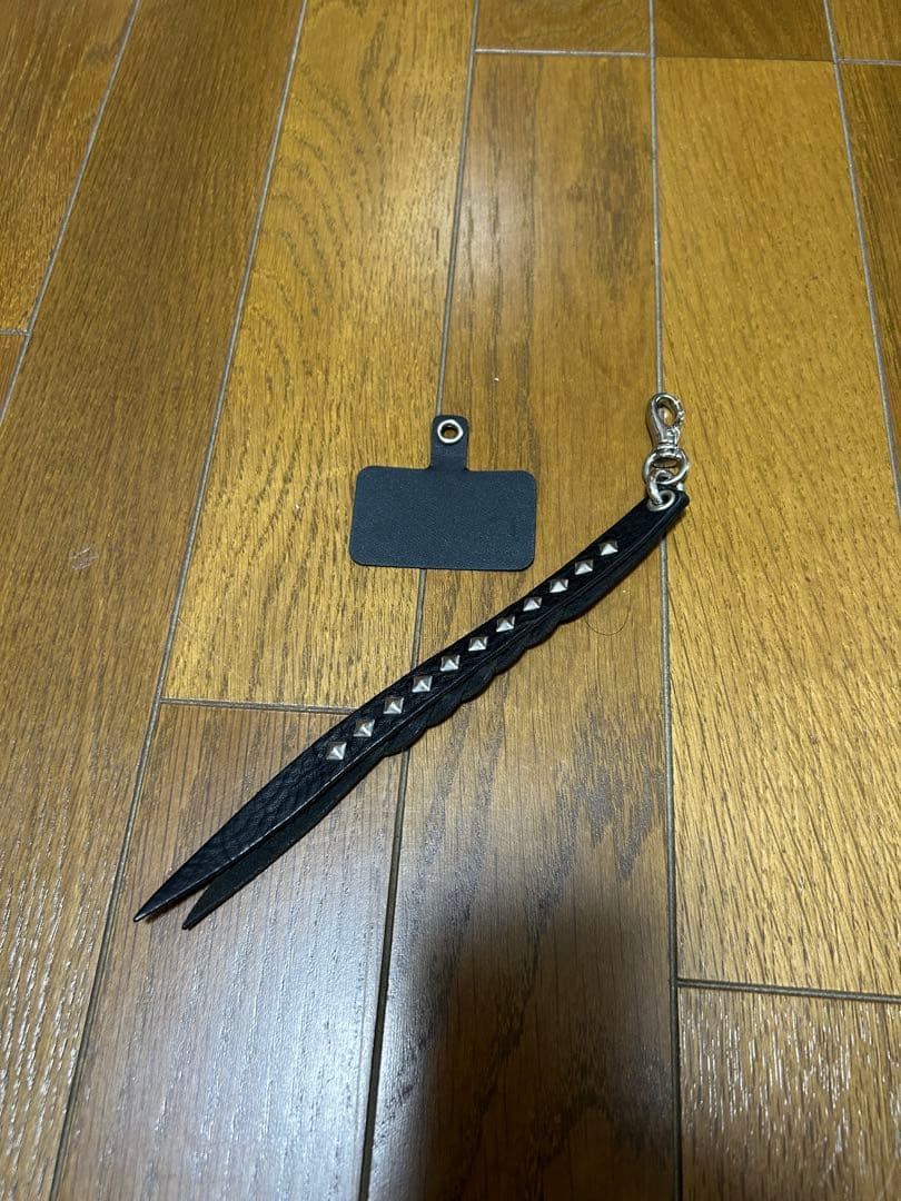 CALEE スタッズストラップ