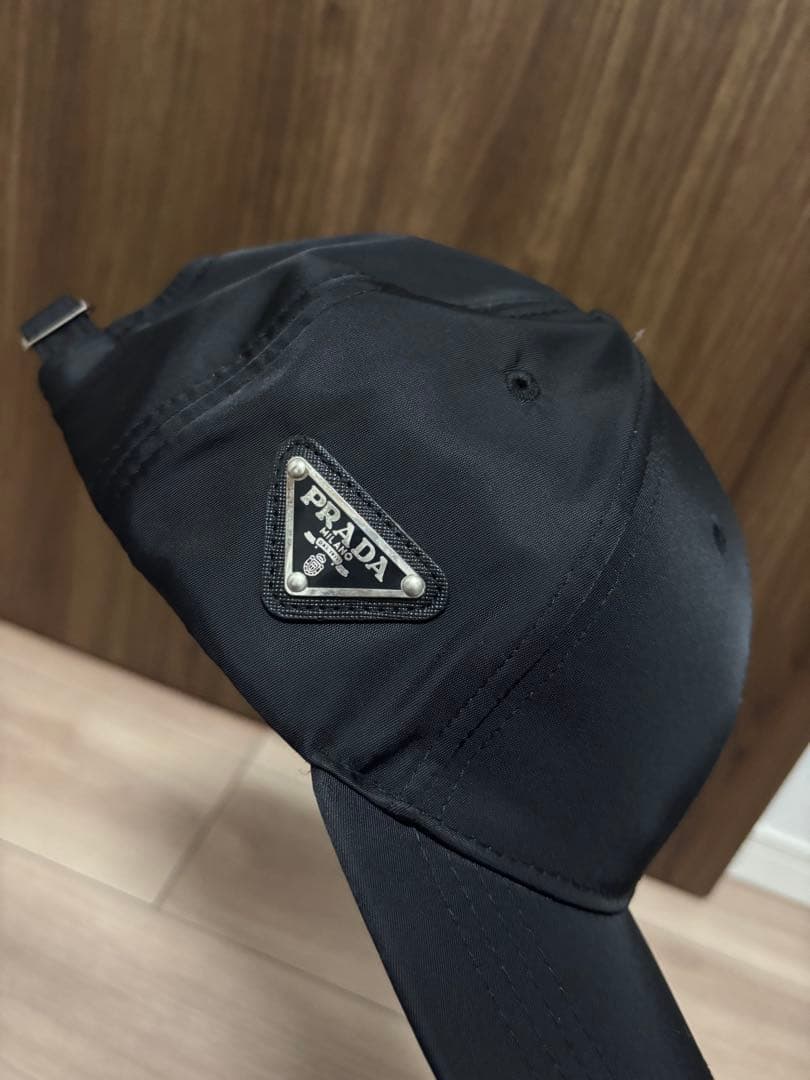 PRADA ブラック キャップ