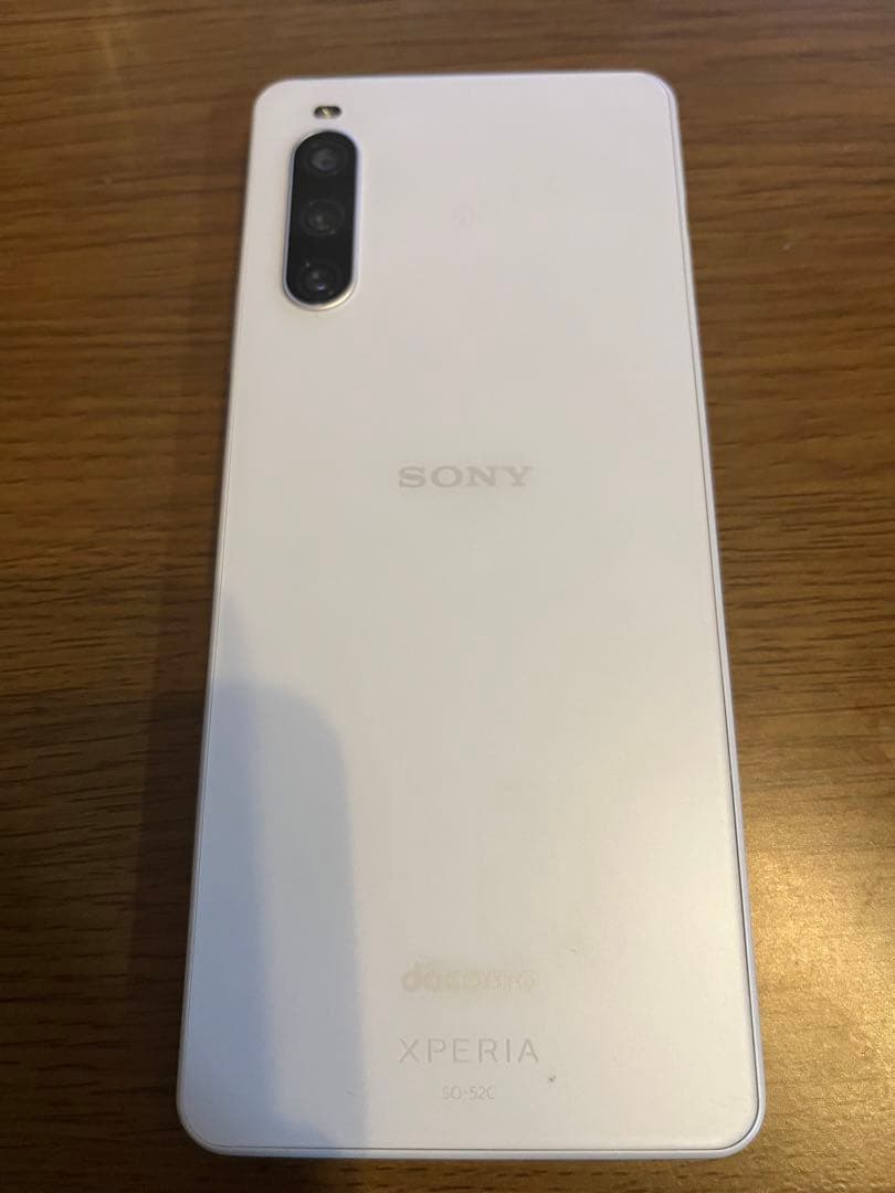 ドコモSO-52C Xperia10マーク4 やや傷あり