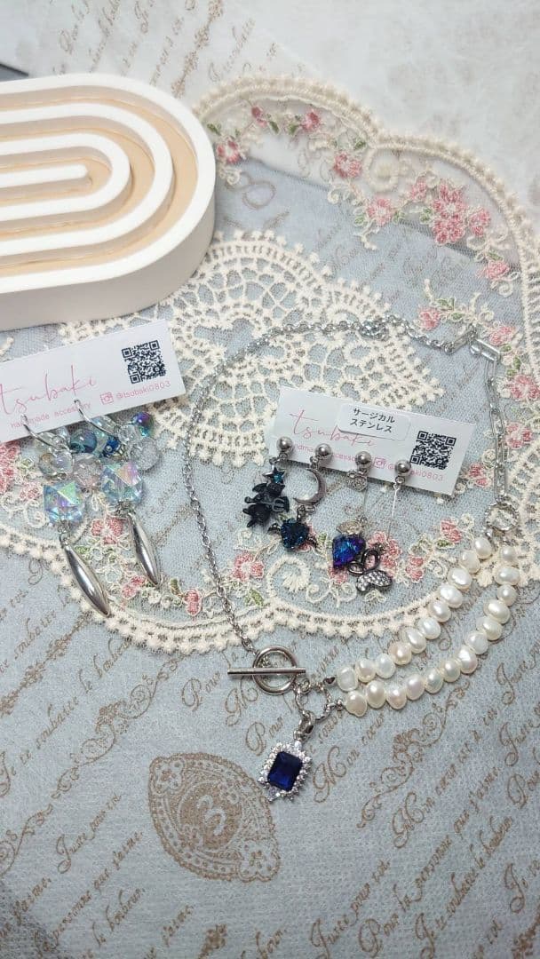 ハンドメイドアクセサリー ピアス ネックレス moon様☆