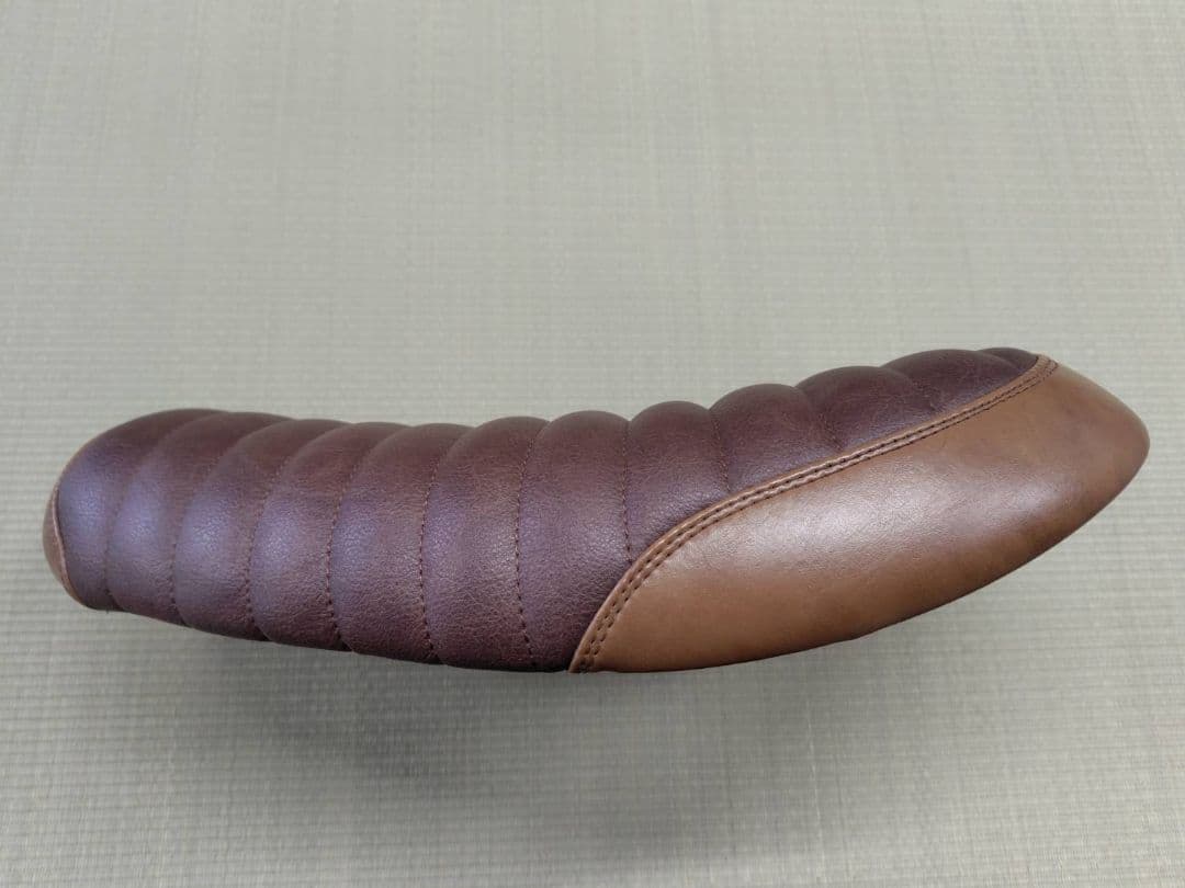 トライアンフ　ストリートスクランブラー