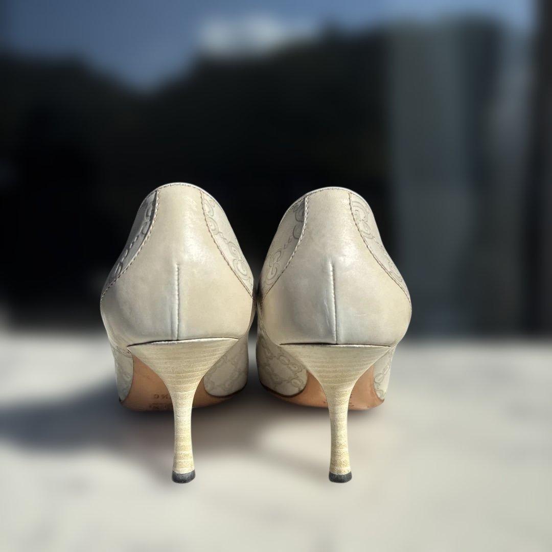GUCCI シマレザー　ＧＧロゴ　パンプス　シューズ　ヒール　グッチ　スニーカー