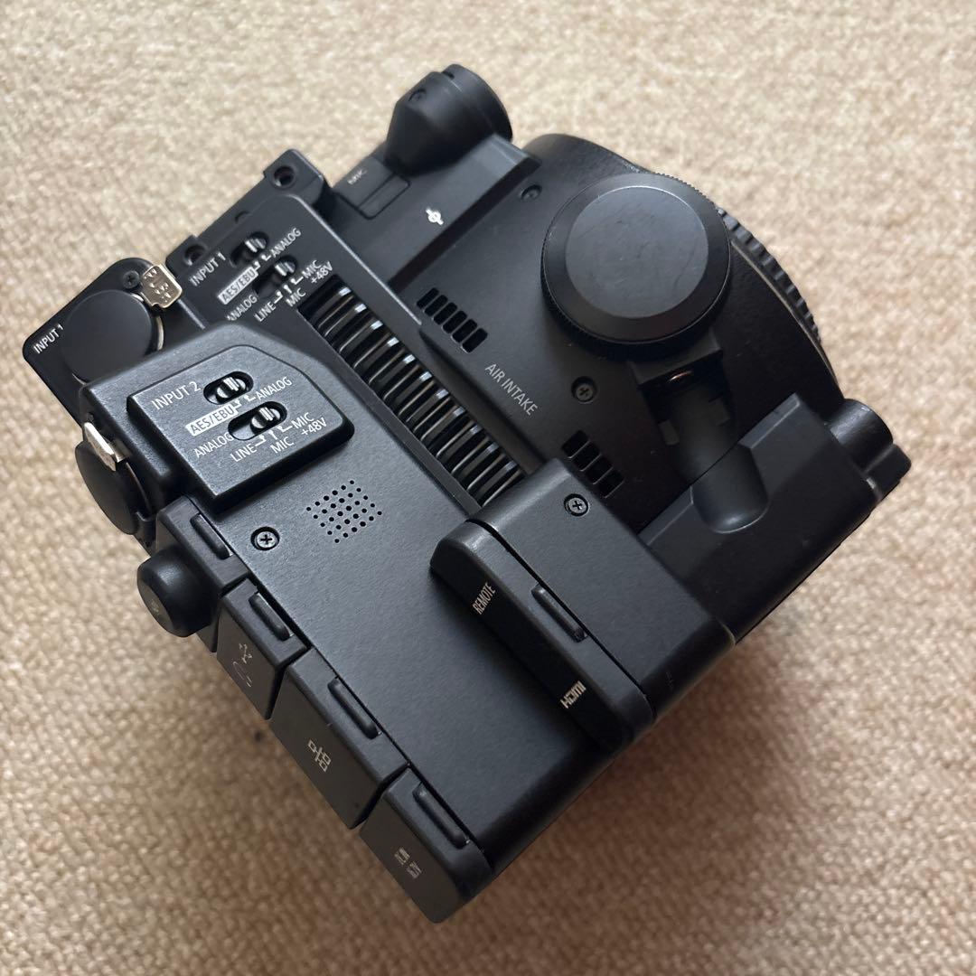 CANON シネマカメラ EOS C200B ボディのみ