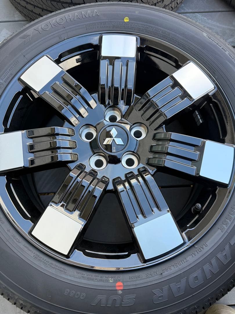 ④/4】2026式デリカd5 純正タイヤホイール4本セ ット新車外しグレードP