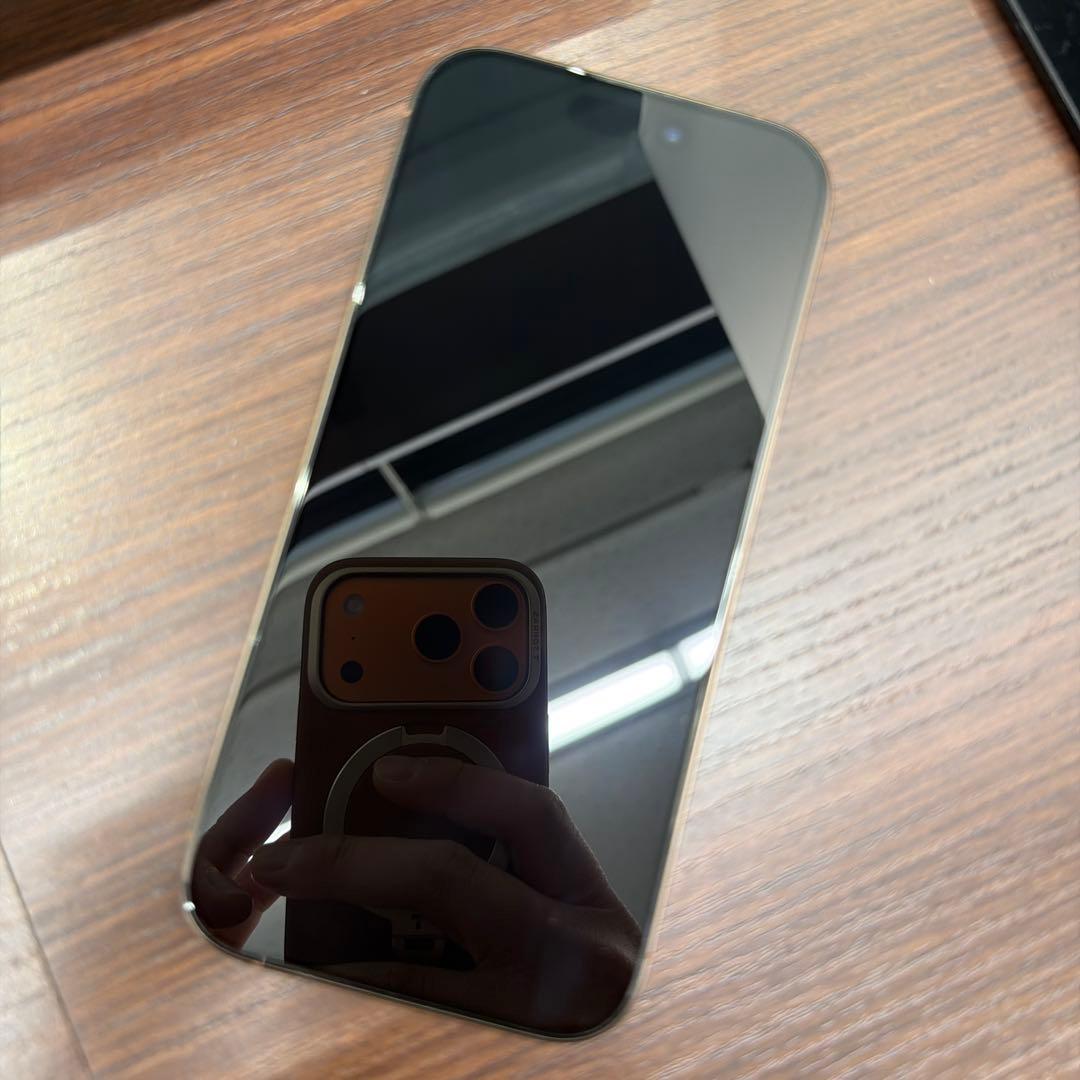 iPhone 16 Pro 128GB デザートチタニウム バッテリー96%