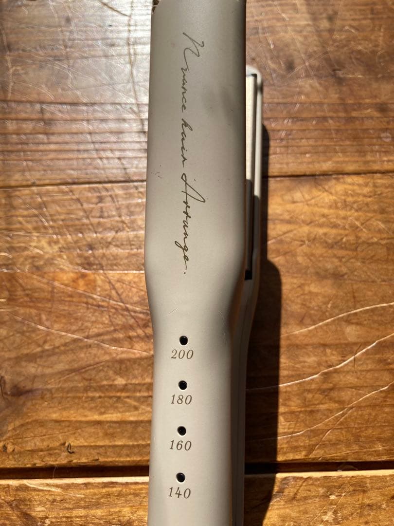 クレイツ　イオン　ニュアンスヘアアレンジ