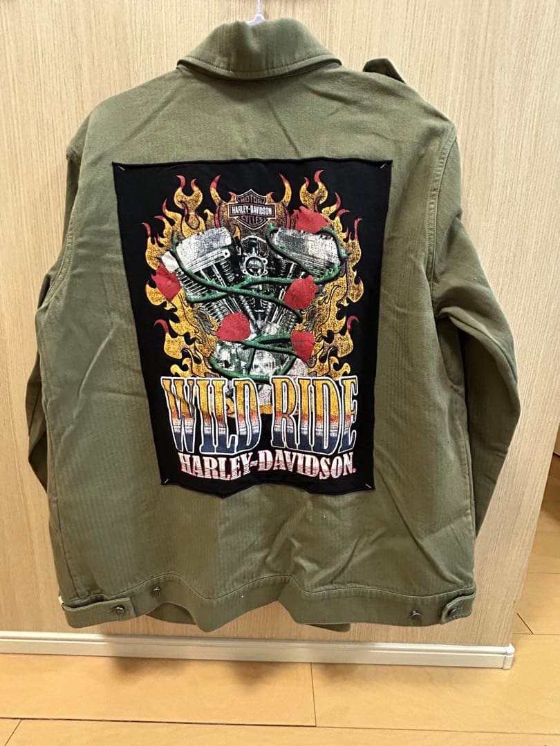 ハーレーダビッドソンの刺繍入りミリタリージャケット