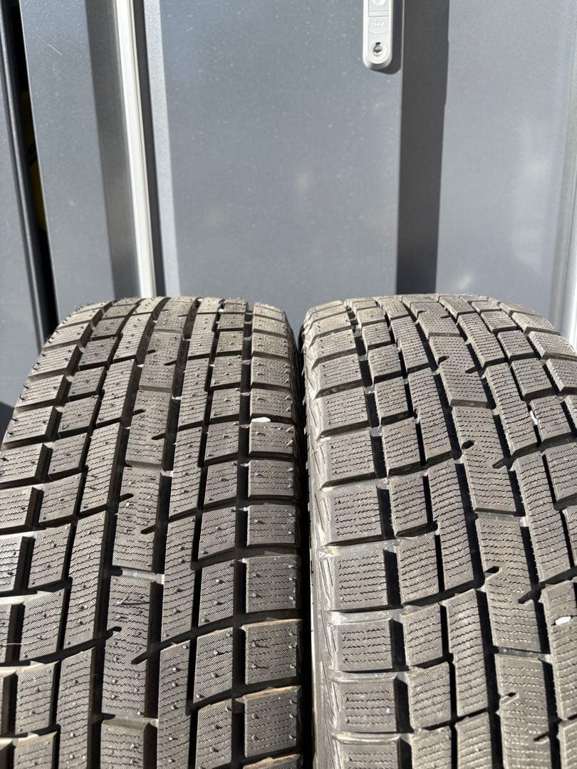 専用　キロ未満 訳アリスタッドレス カールソン 1/11EVO プリウス CT