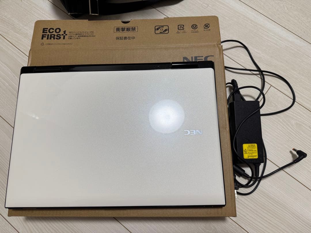 NEC LaVie ノートパソコン PC-LL750HS2JW 動作良好品