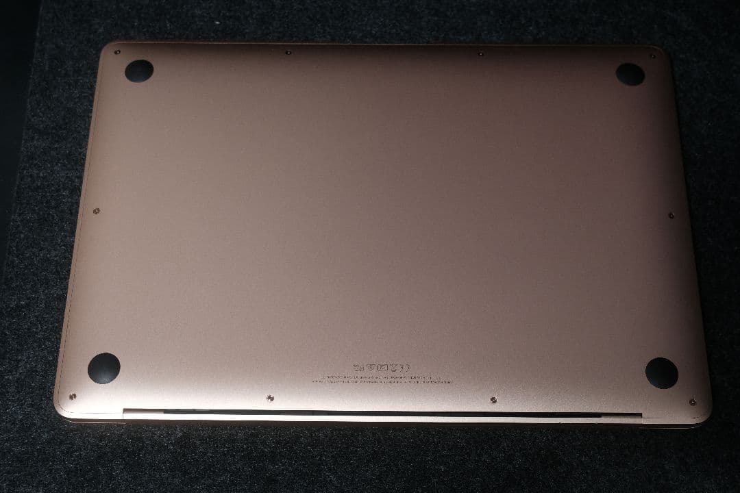 Macbook air 13インチ(2018)　ゴールド