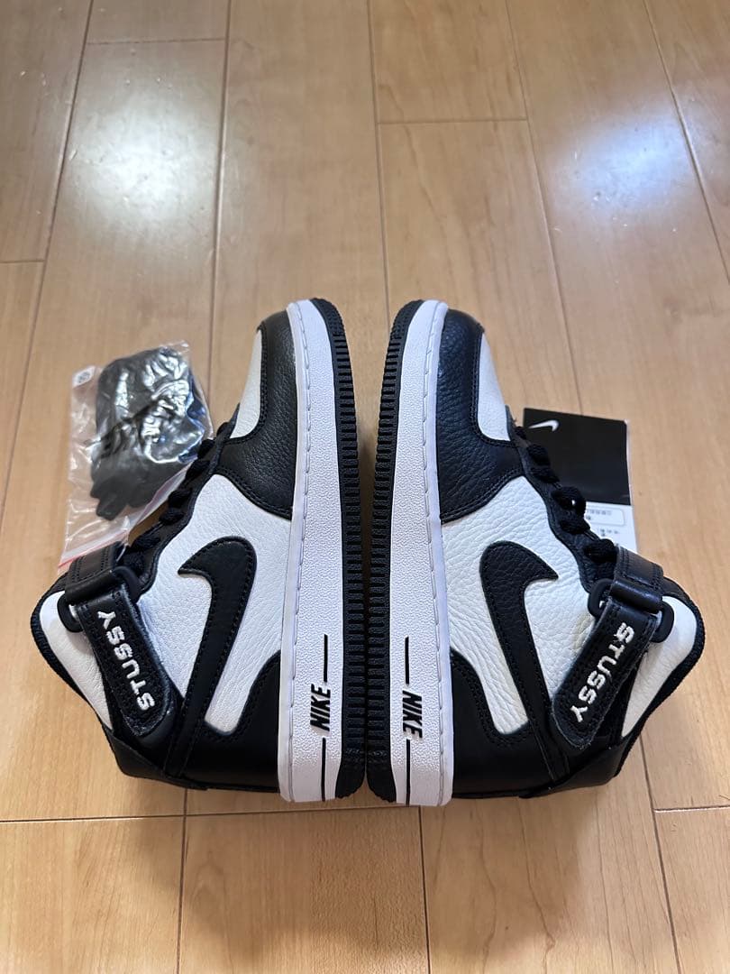 新品未使用★ Nike AIR FORCE 1 MID STUSSY 20.0㎝