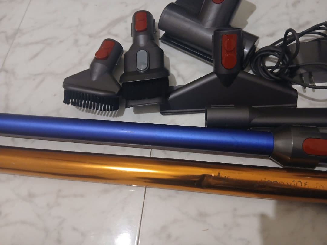 Dyson V10 SV12 ヘッド2種 パイプ2本 予備フィルター付